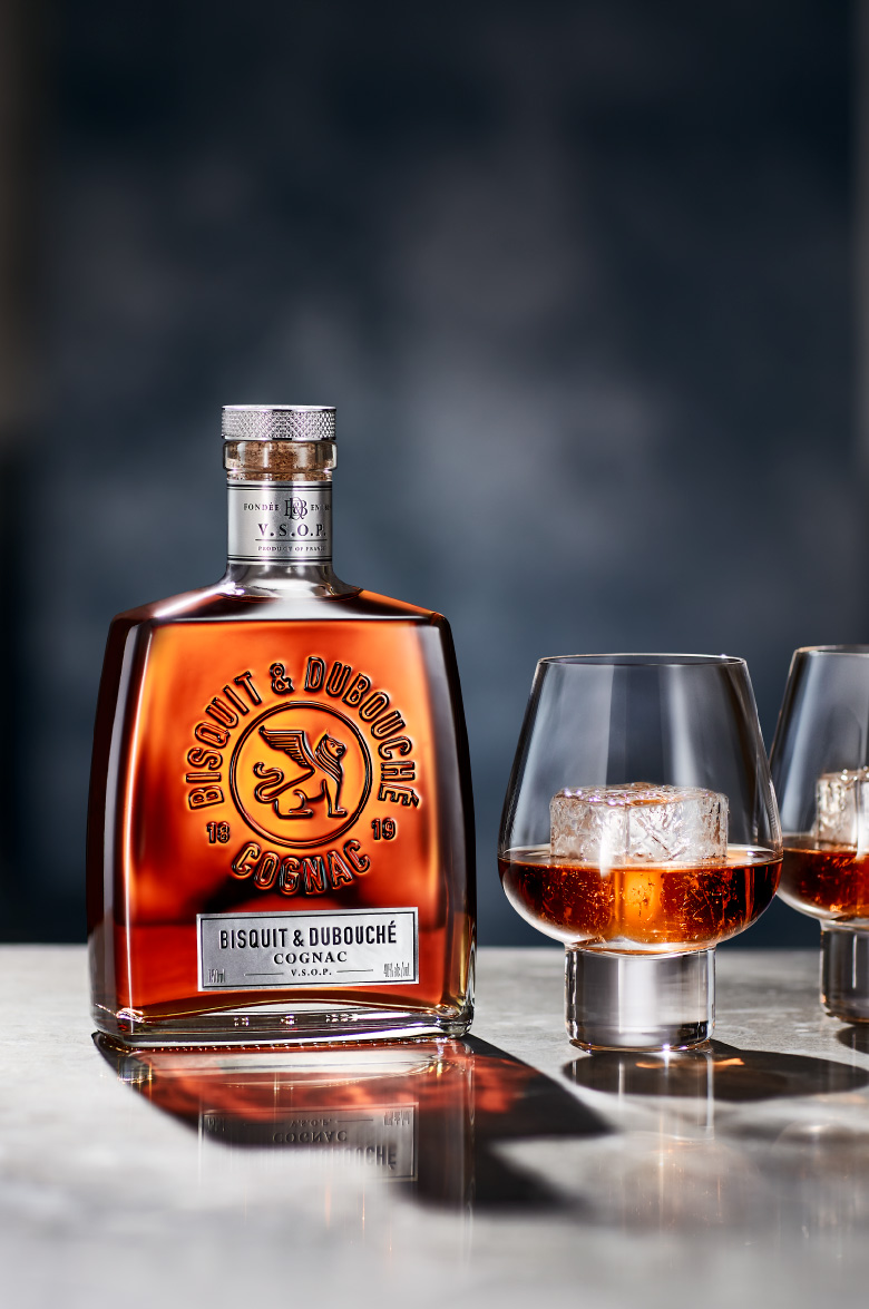Коньяк Bisquit & Dubouche Cognac VSOP (gift box) 0.7 л (Бисквит